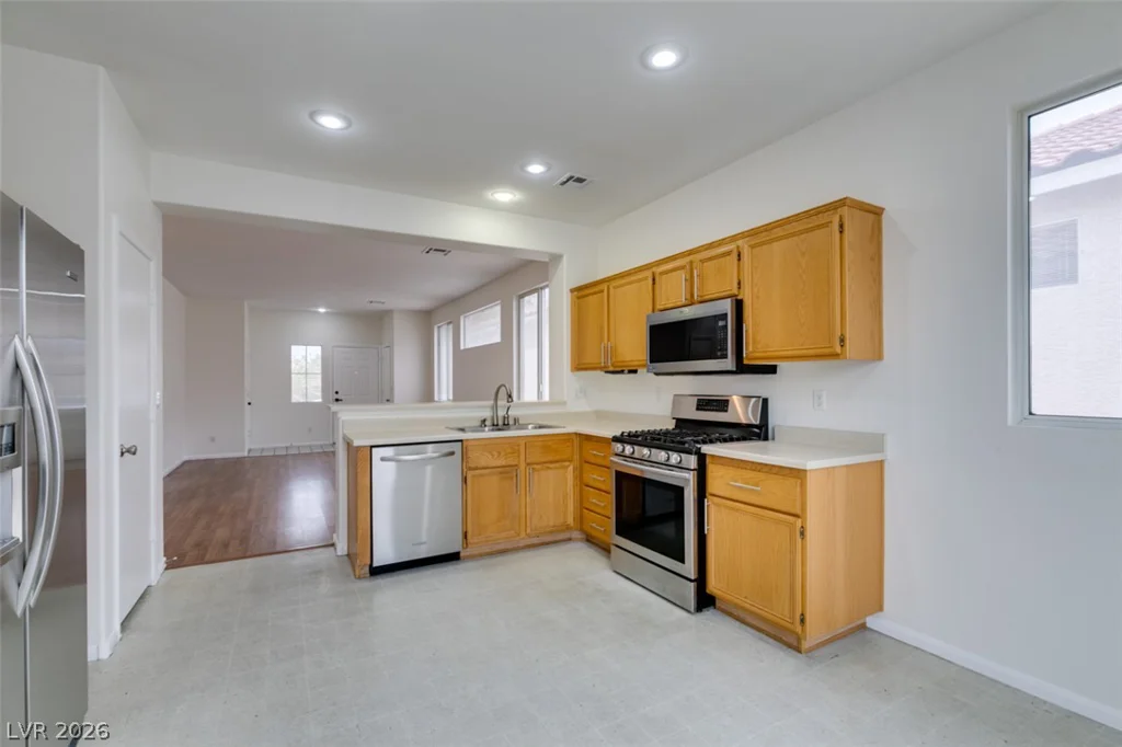 9912 Oriole Crest, Las Vegas, NV 89117