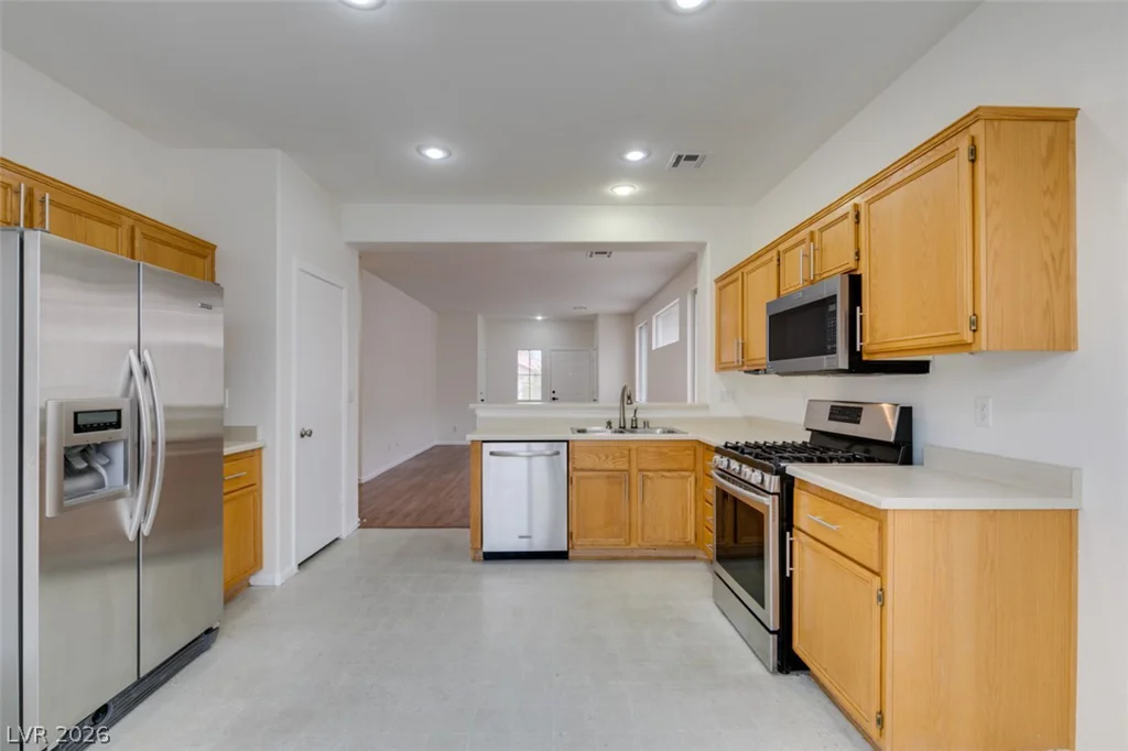9912 Oriole Crest, Las Vegas, NV 89117