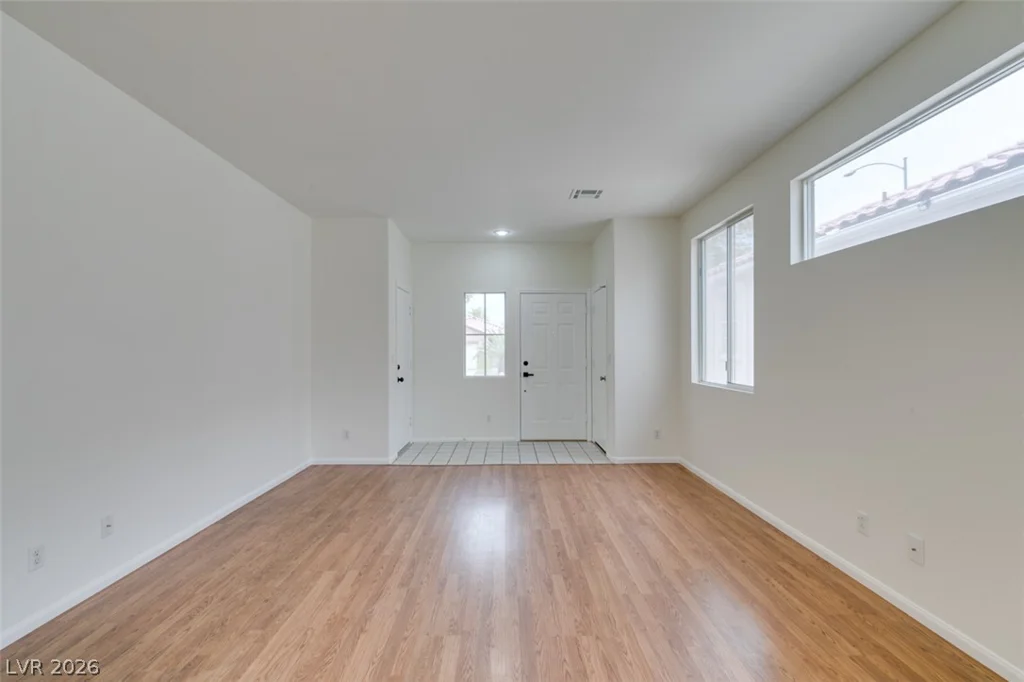 9912 Oriole Crest, Las Vegas, NV 89117