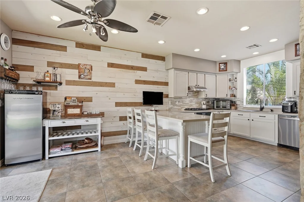1701 Estrella, Las Vegas, NV 89117