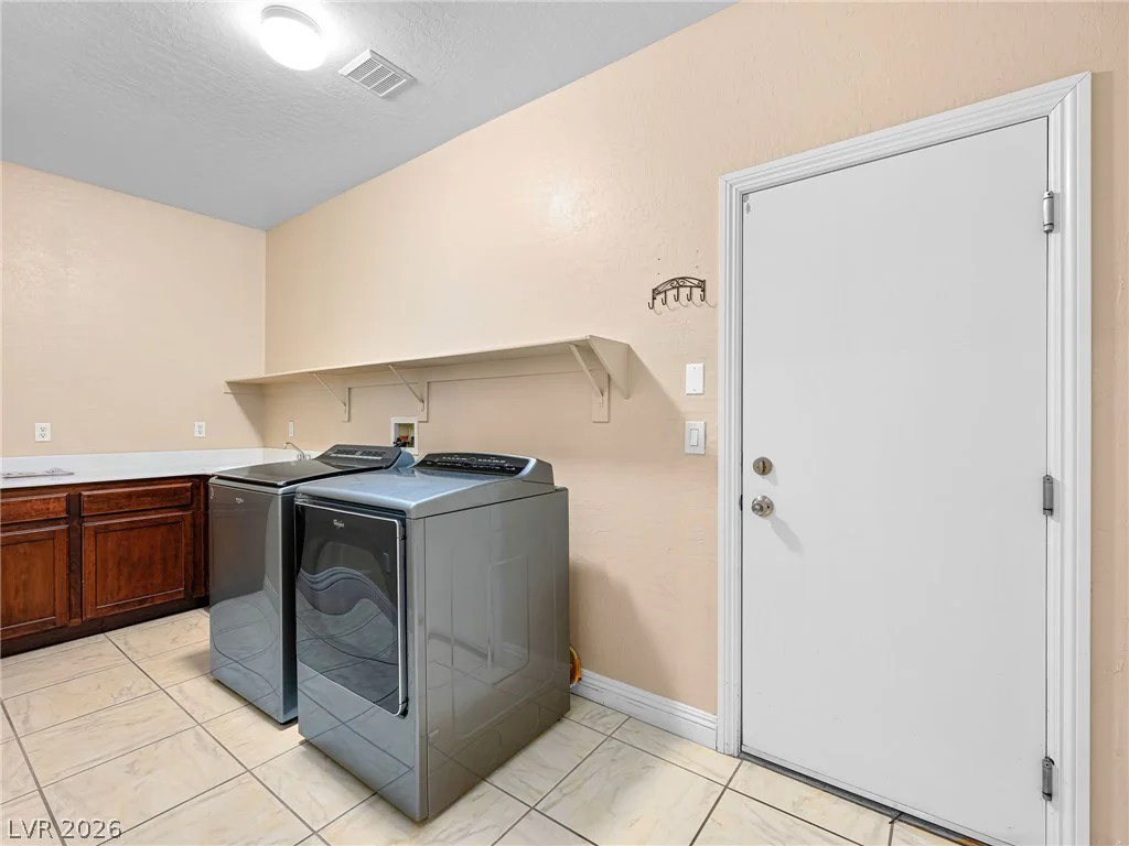 6982 Mirkwood, Las Vegas, NV 89178