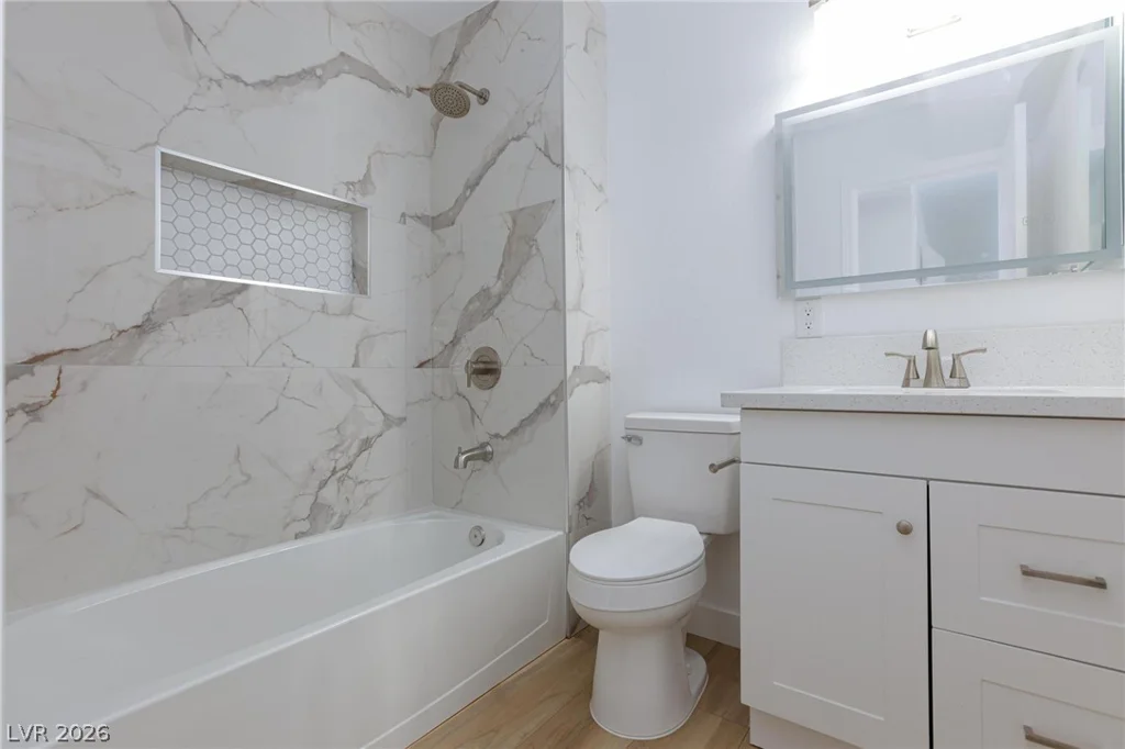 6121 Sonoma, Las Vegas, NV 89107