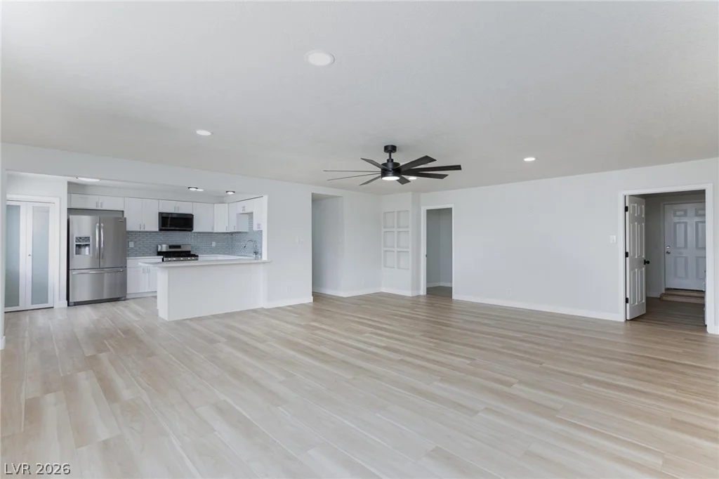 6121 Sonoma, Las Vegas, NV 89107