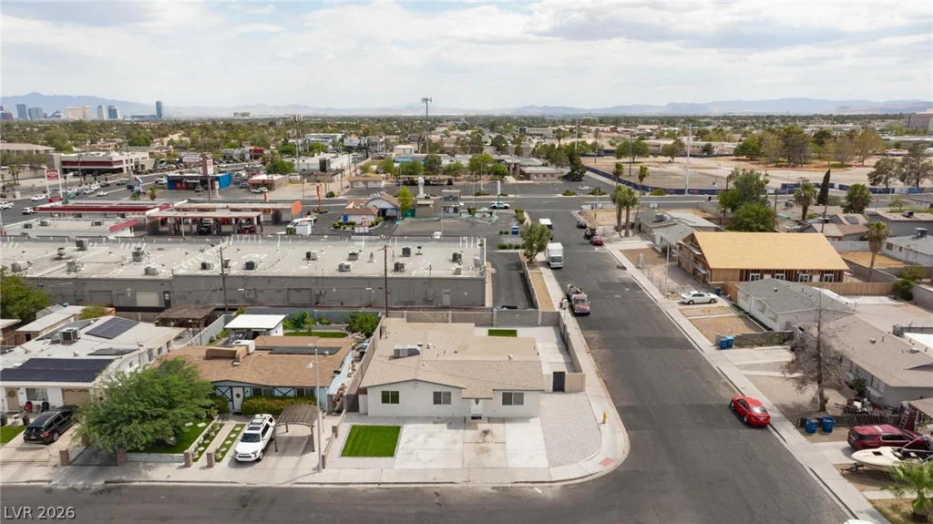 6121 Sonoma, Las Vegas, NV 89107
