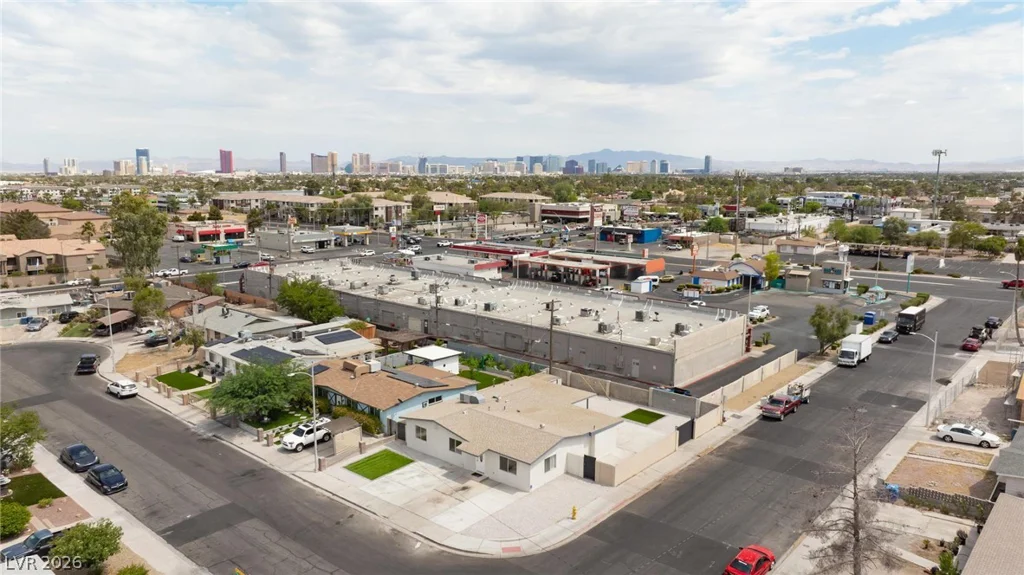6121 Sonoma, Las Vegas, NV 89107