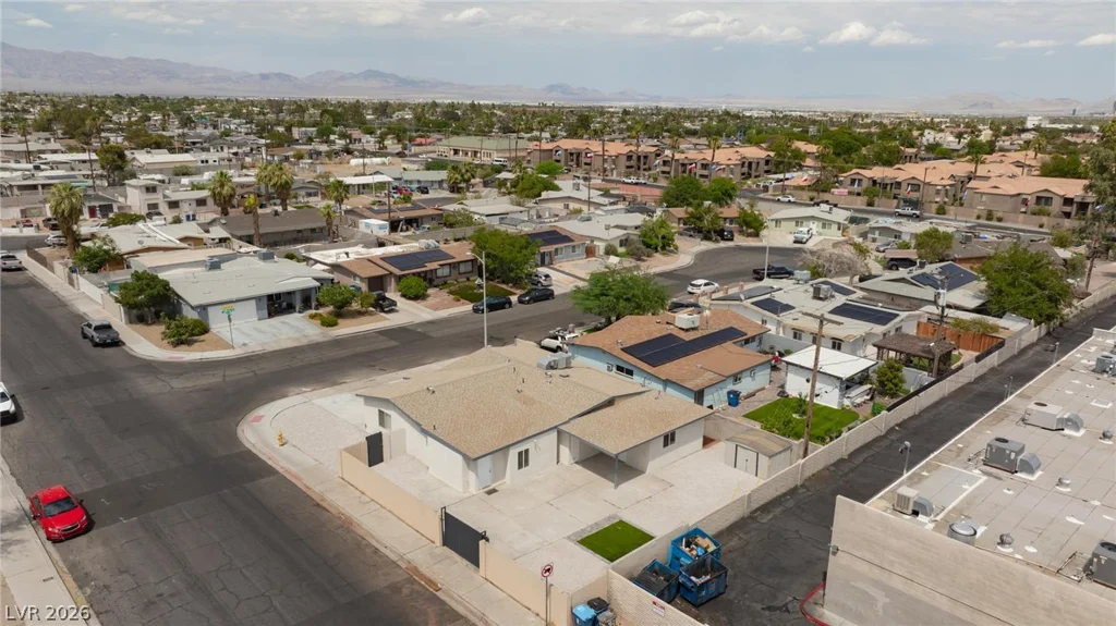 6121 Sonoma, Las Vegas, NV 89107