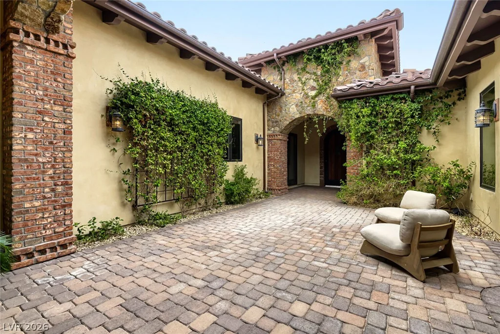 9707 Dream Brook, Las Vegas, NV 89149