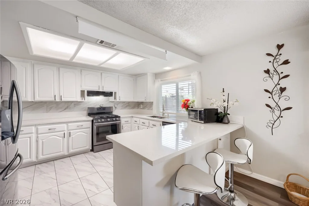 3956 Green Leaf, Las Vegas, NV 89120