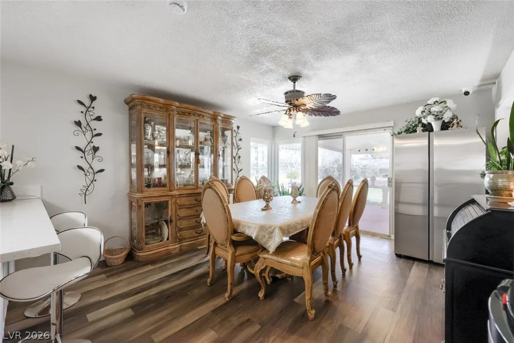 3956 Green Leaf, Las Vegas, NV 89120