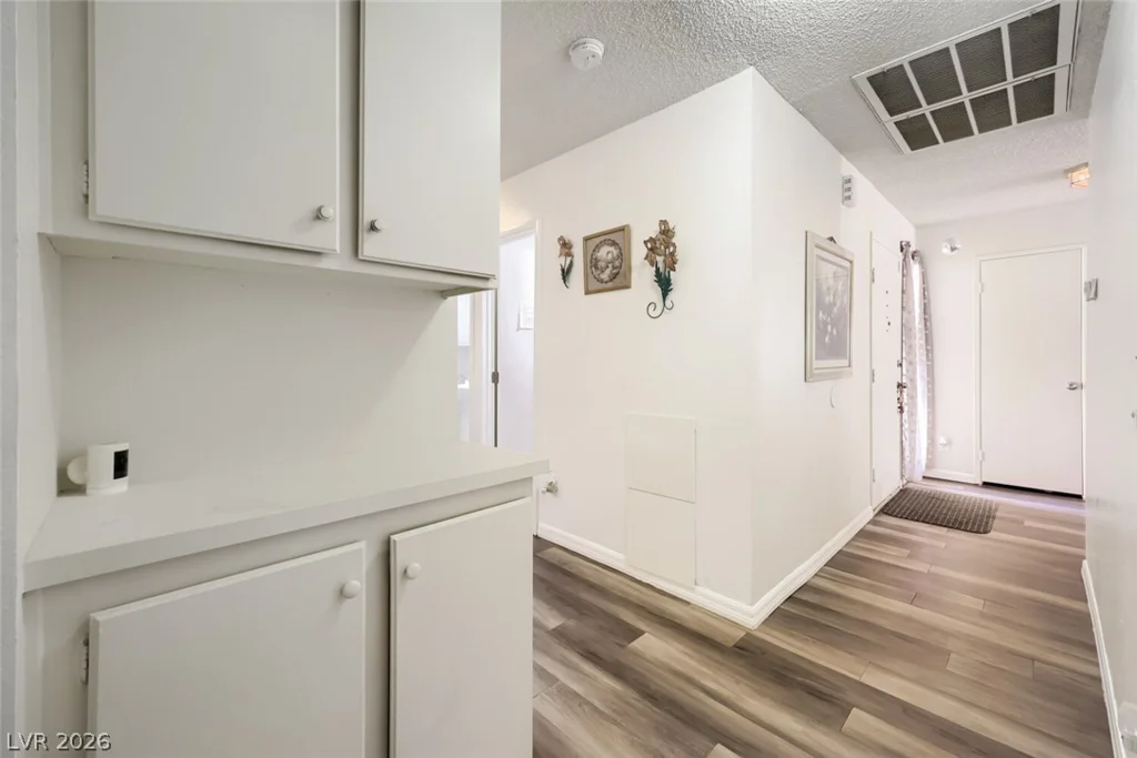 3956 Green Leaf, Las Vegas, NV 89120