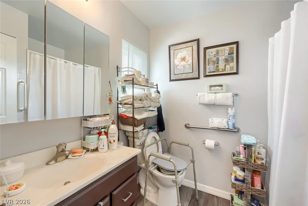 3956 Green Leaf, Las Vegas, NV 89120