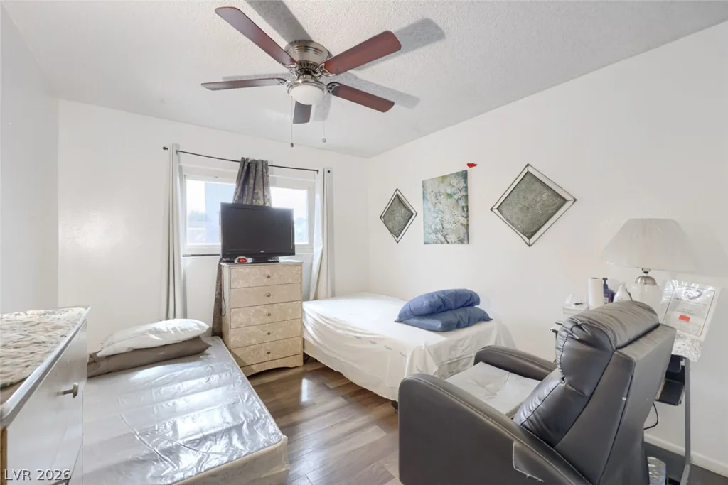 3956 Green Leaf, Las Vegas, NV 89120