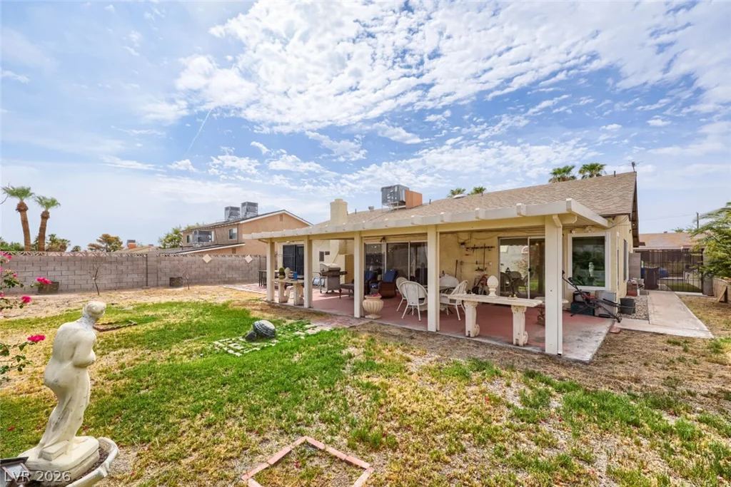 3956 Green Leaf, Las Vegas, NV 89120