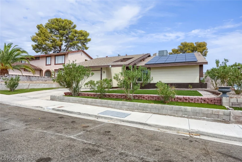 3956 Green Leaf, Las Vegas, NV 89120