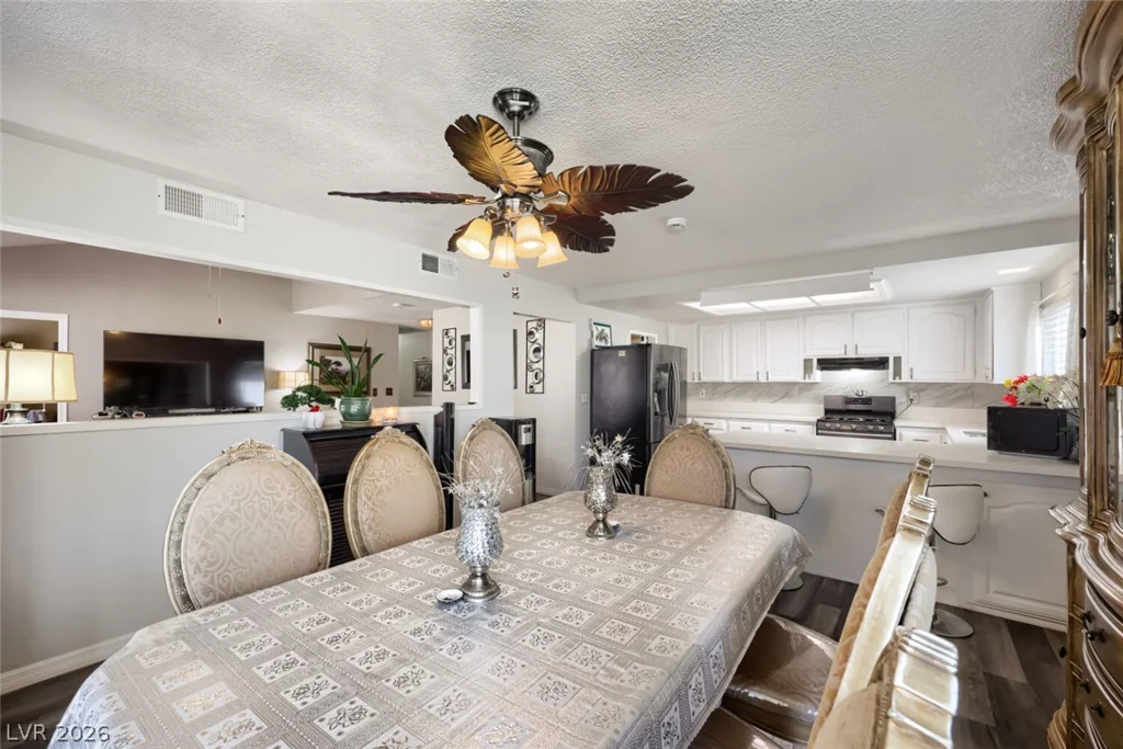 3956 Green Leaf, Las Vegas, NV 89120