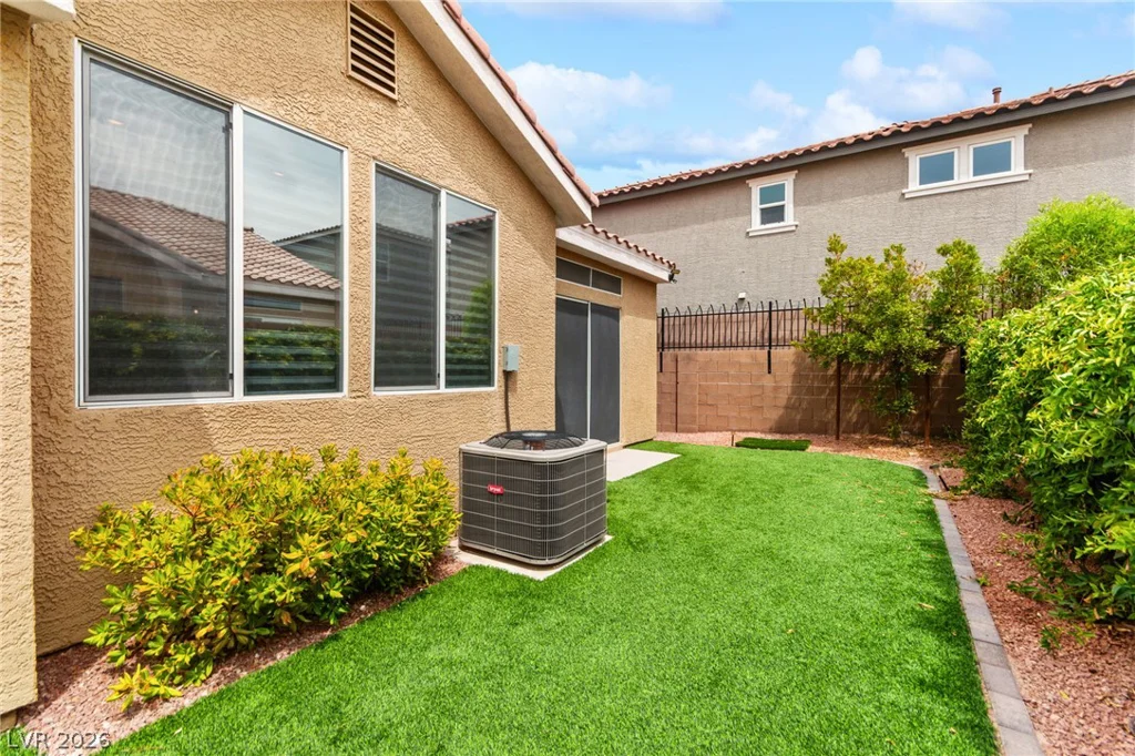 9257 Blue Flax, Las Vegas, NV 89148