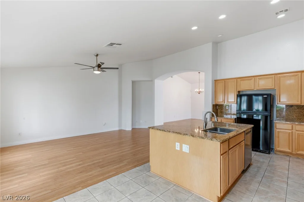 8598 Waterford Bend, Las Vegas, NV 89123
