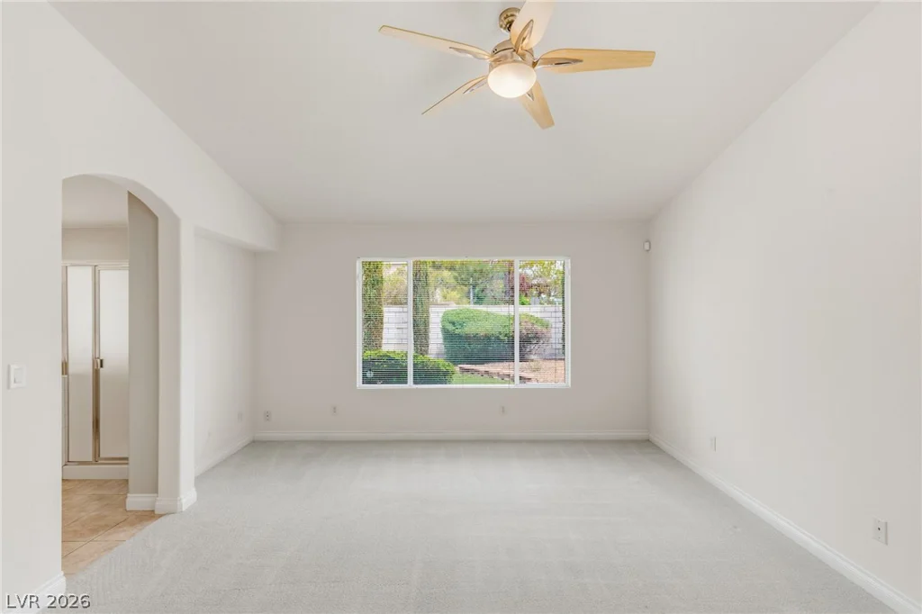 8598 Waterford Bend, Las Vegas, NV 89123
