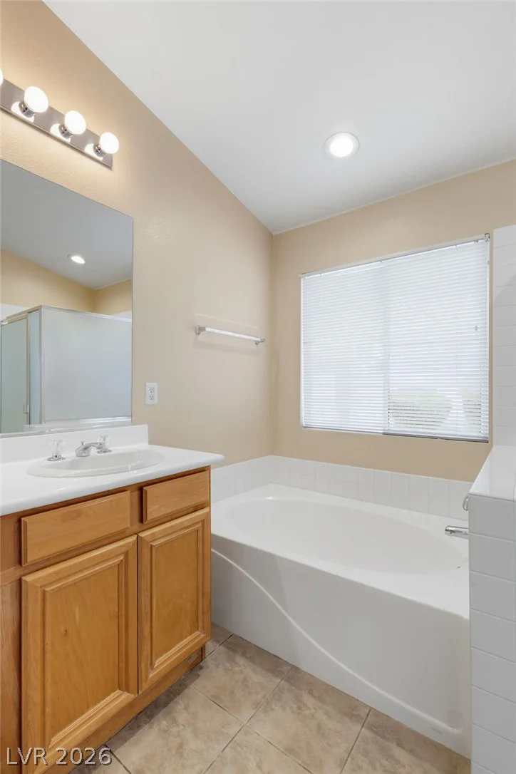 8598 Waterford Bend, Las Vegas, NV 89123