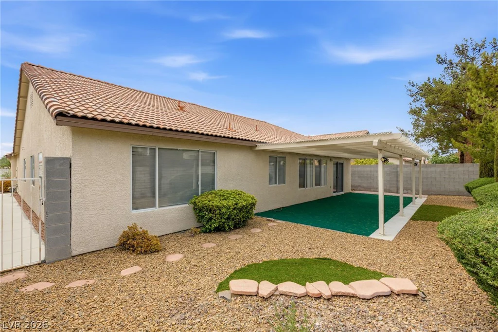 8598 Waterford Bend, Las Vegas, NV 89123