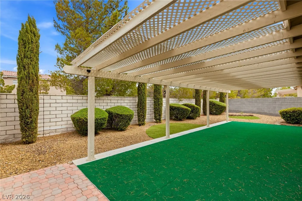 8598 Waterford Bend, Las Vegas, NV 89123