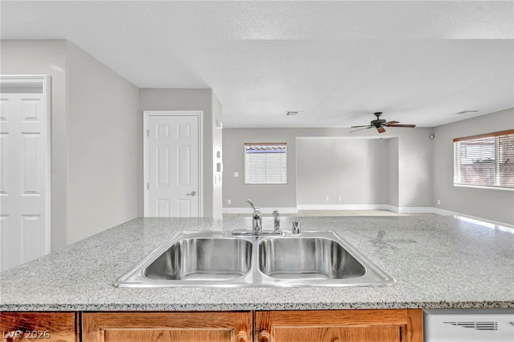 224 Dog Leg, Las Vegas, NV 89148