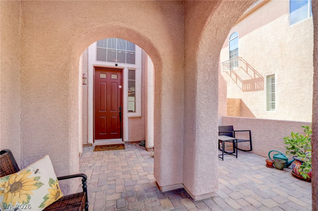 9831 Twin Mill, Las Vegas, NV 89178