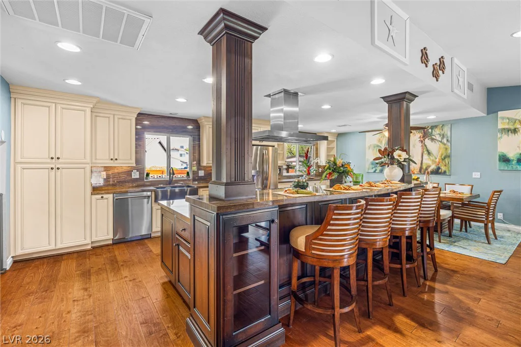 8712 Bolzano, Las Vegas, NV 89117