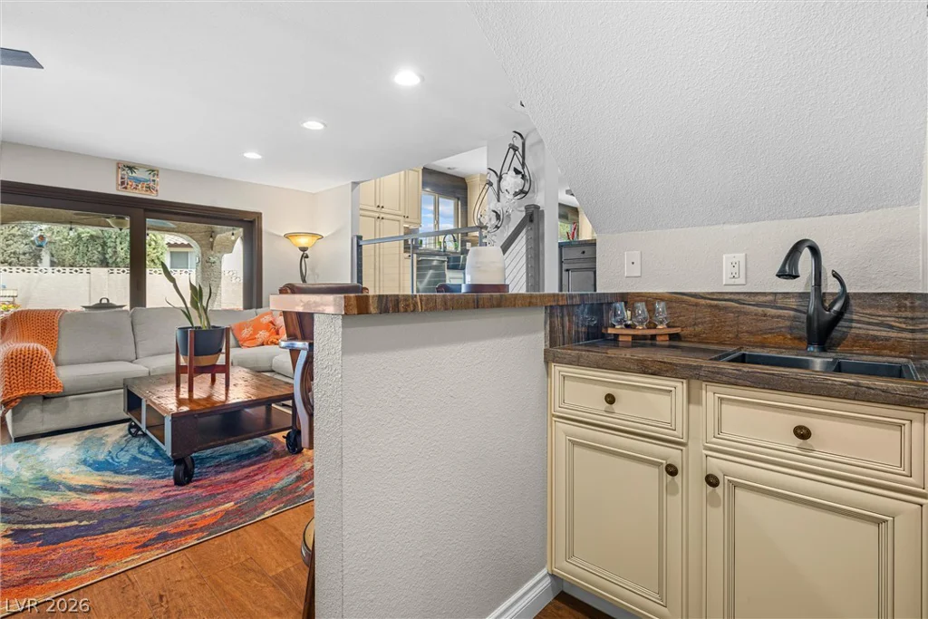 8712 Bolzano, Las Vegas, NV 89117