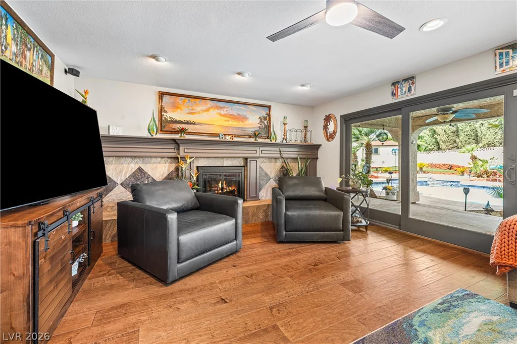 8712 Bolzano, Las Vegas, NV 89117