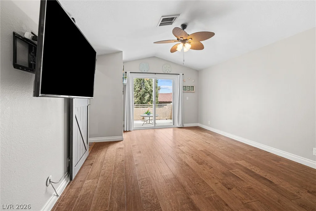8712 Bolzano, Las Vegas, NV 89117