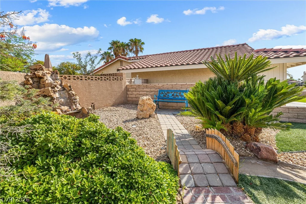 8712 Bolzano, Las Vegas, NV 89117