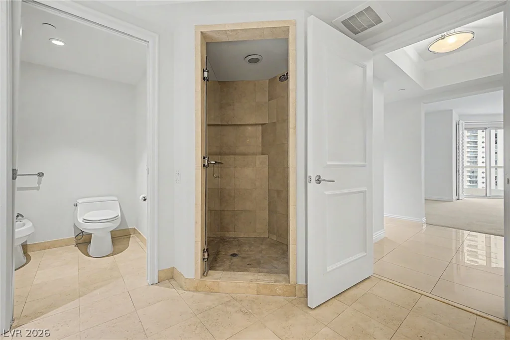 2777 Paradise, Las Vegas, NV 89109