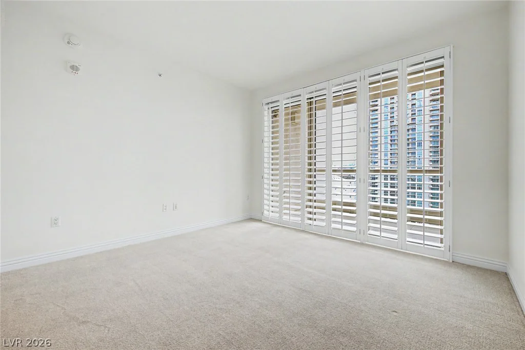 2777 Paradise, Las Vegas, NV 89109