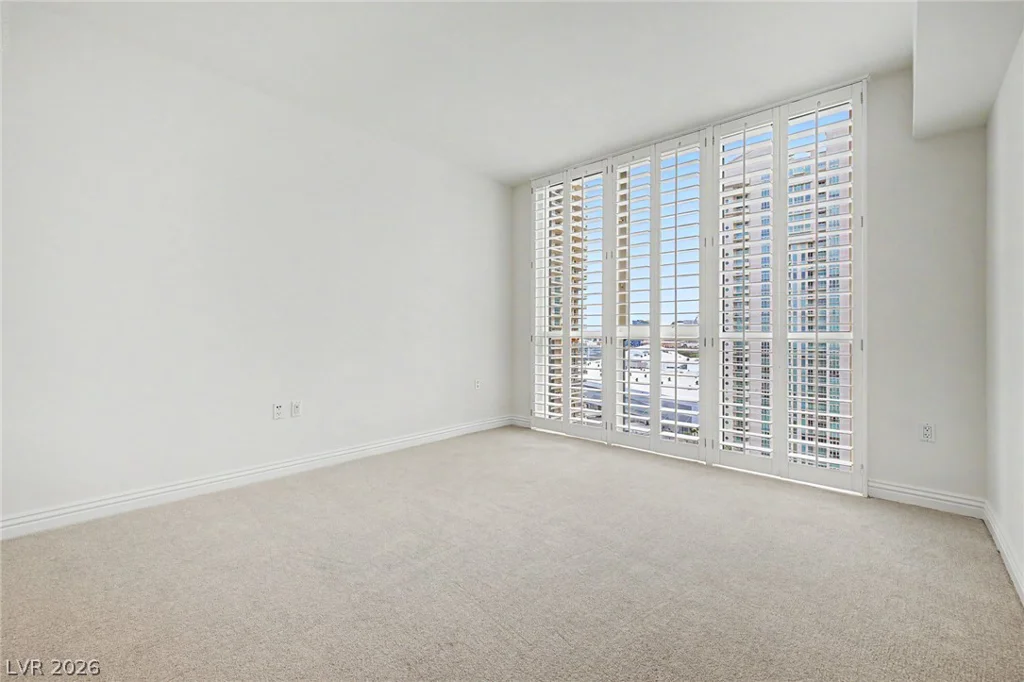 2777 Paradise, Las Vegas, NV 89109