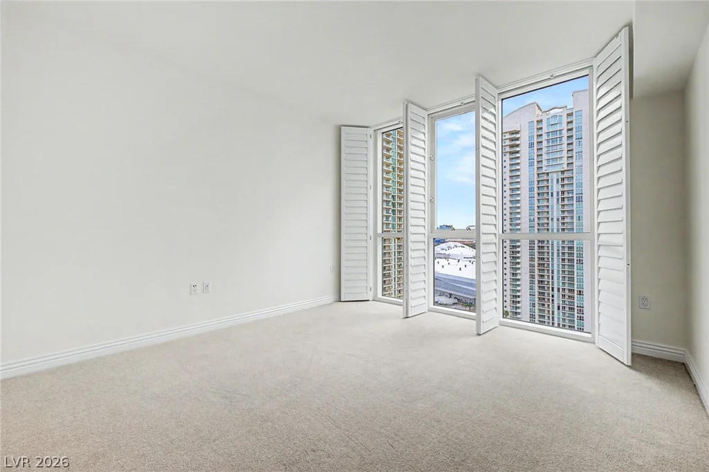 2777 Paradise, Las Vegas, NV 89109