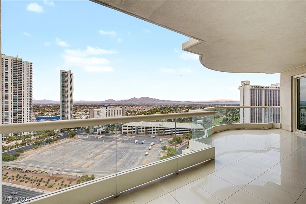 2777 Paradise, Las Vegas, NV 89109