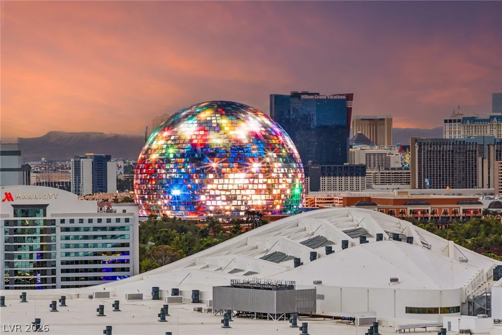 2777 Paradise, Las Vegas, NV 89109