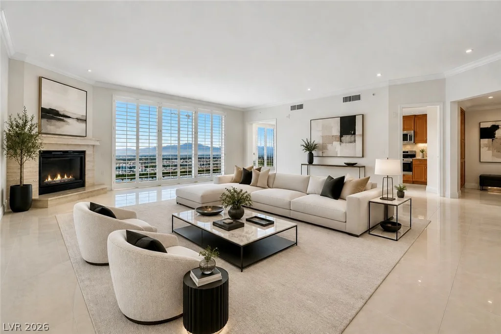 2777 Paradise, Las Vegas, NV 89109