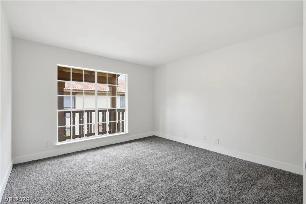 3045 Pinehurst, Las Vegas, NV 89109
