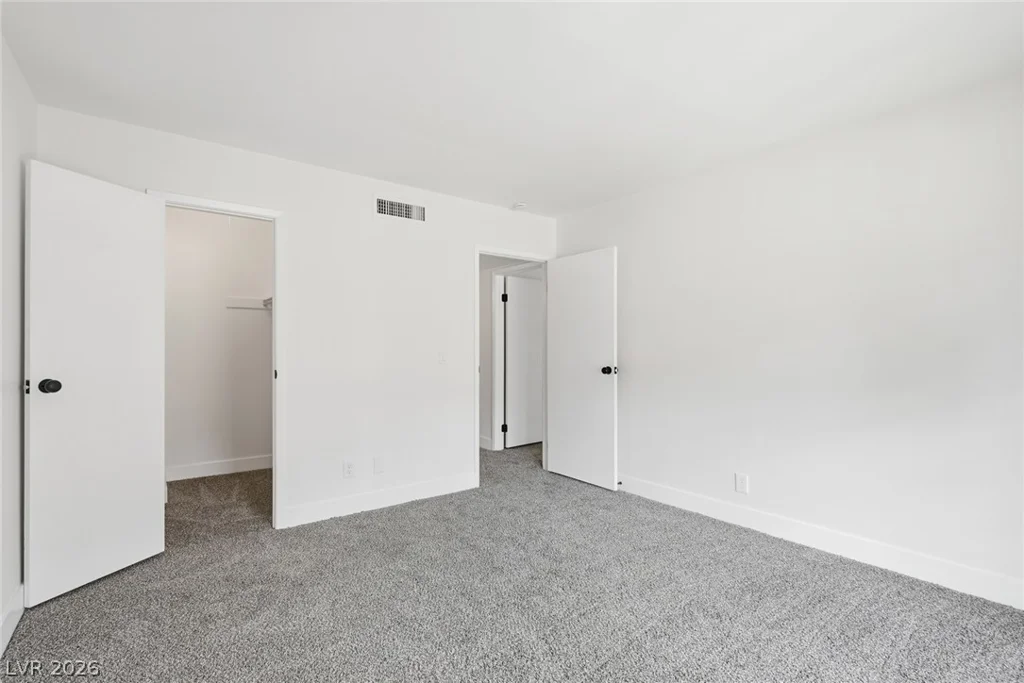 3045 Pinehurst, Las Vegas, NV 89109