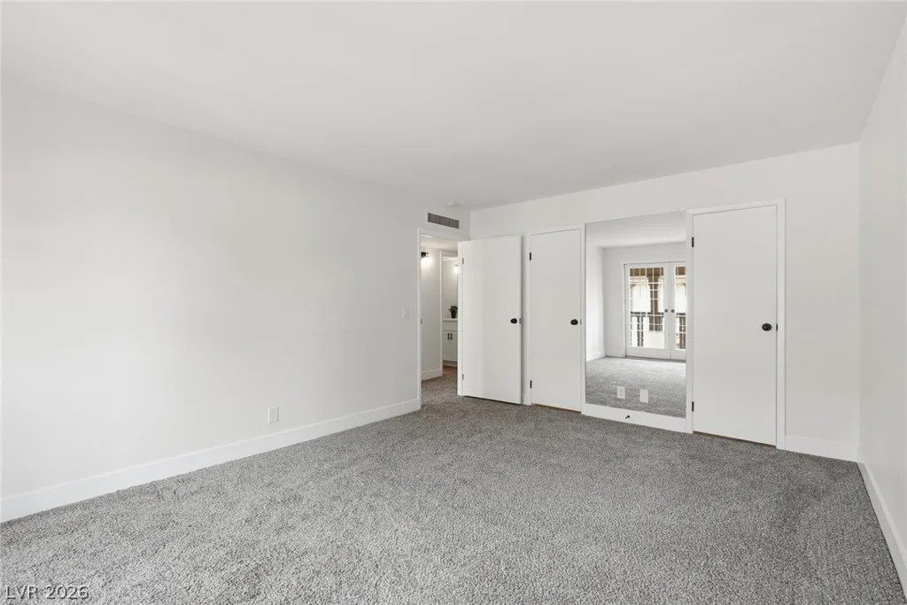 3045 Pinehurst, Las Vegas, NV 89109