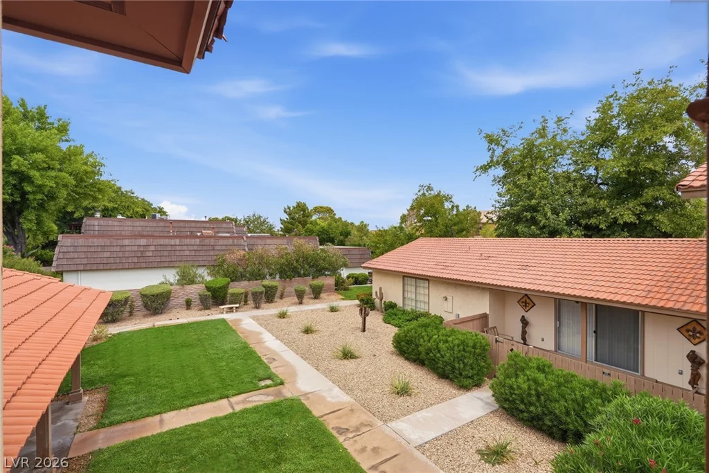 3045 Pinehurst, Las Vegas, NV 89109
