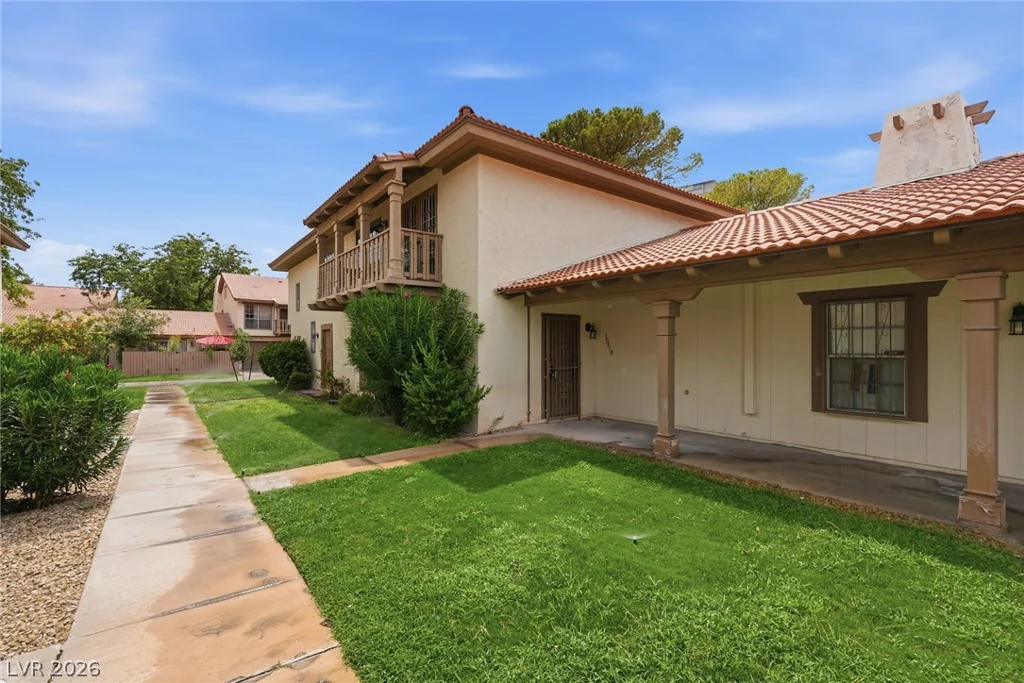 3045 Pinehurst, Las Vegas, NV 89109