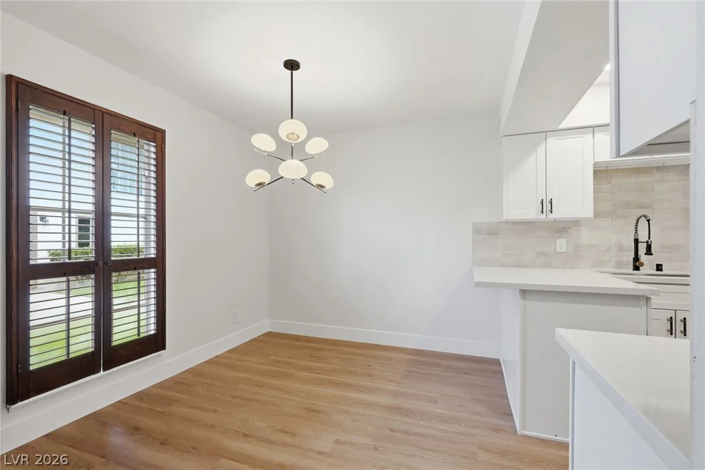3045 Pinehurst, Las Vegas, NV 89109