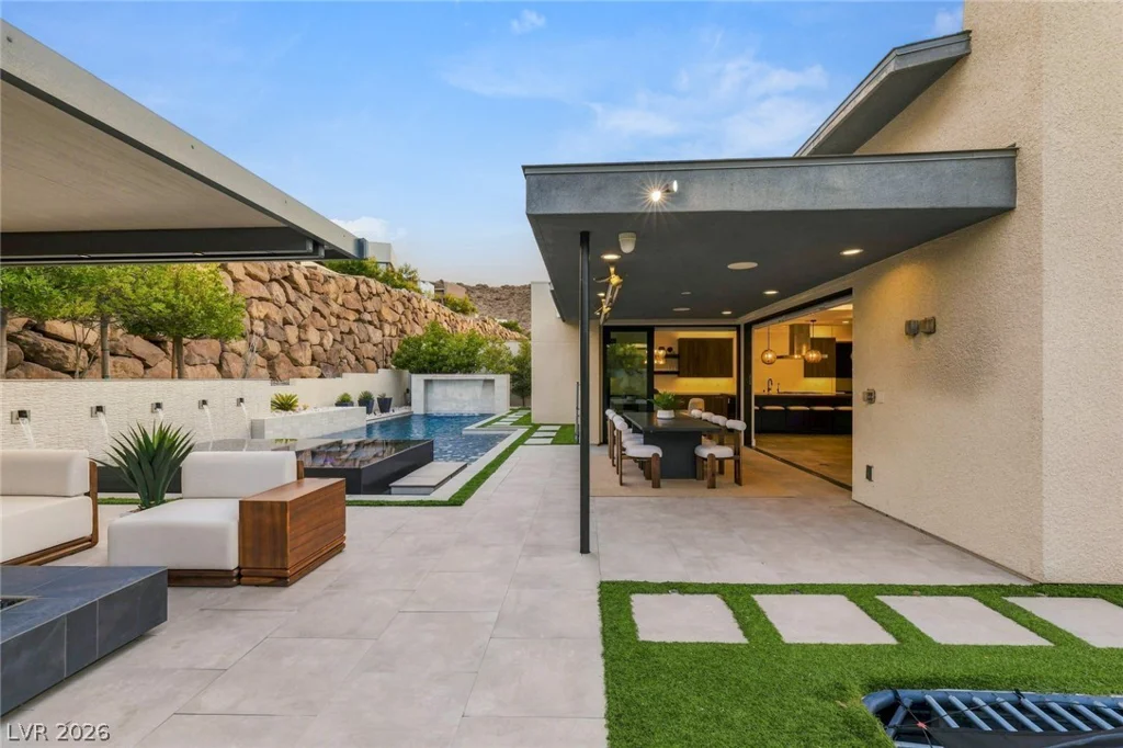 2211 Overlook Canyon, Henderson, NV 89052