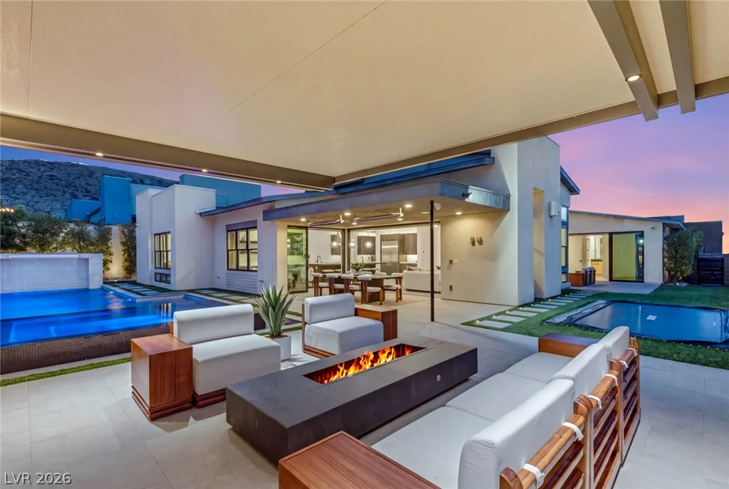 2211 Overlook Canyon, Henderson, NV 89052