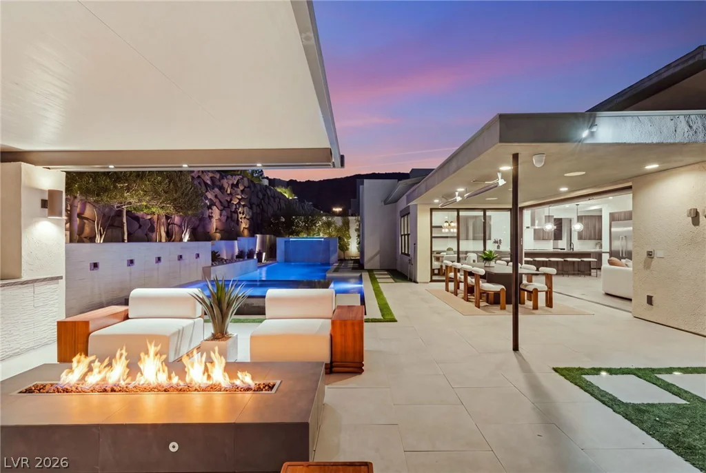 2211 Overlook Canyon, Henderson, NV 89052