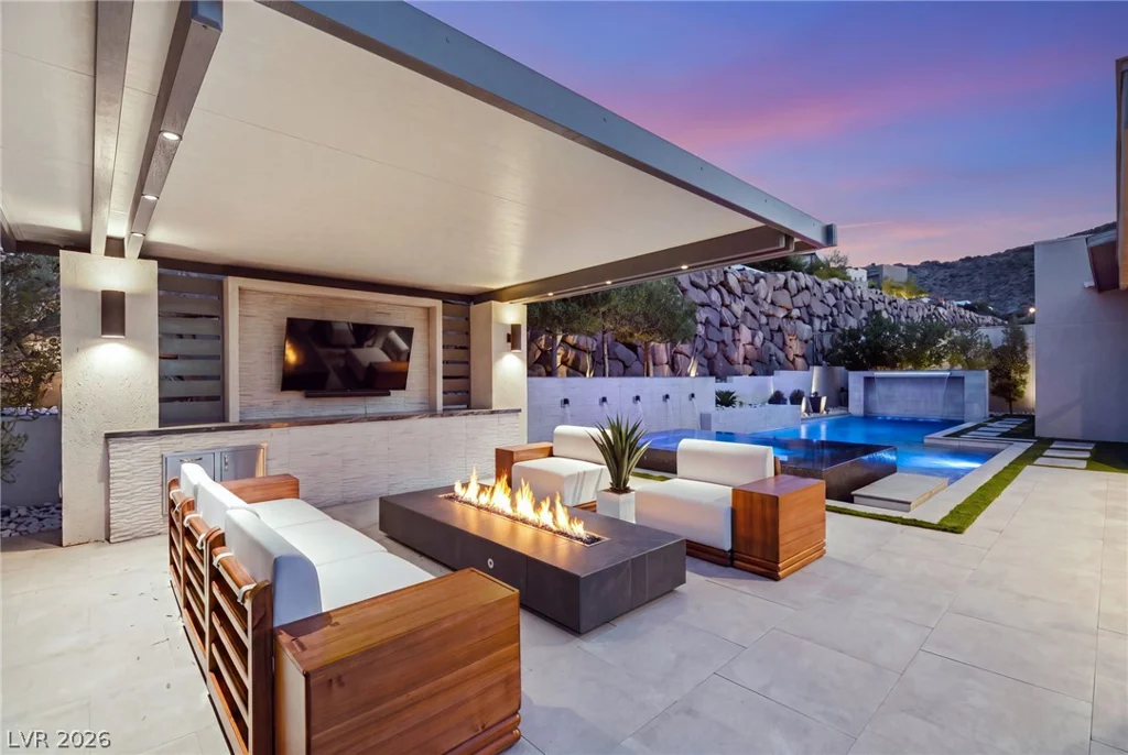 2211 Overlook Canyon, Henderson, NV 89052