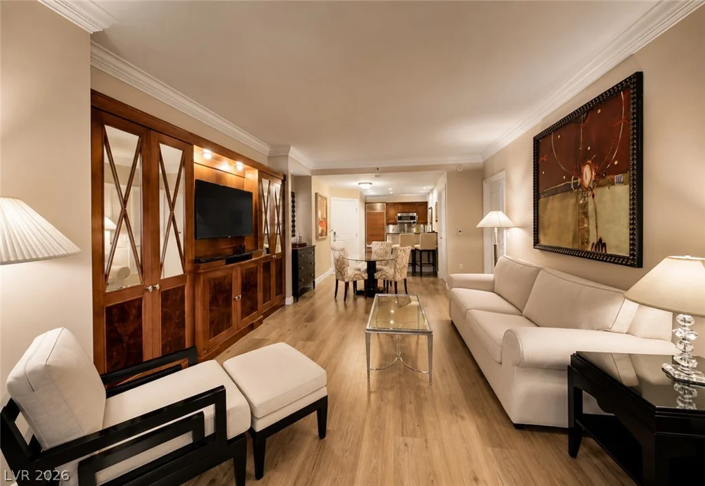 135 Harmon, Las Vegas, NV 89109
